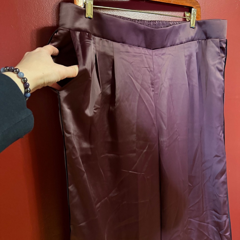 Torrid Wide Leg Pants Size 1X Rich Mahogany Brown Satin Contemporary Chic - Picture 2 of 6